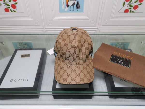 ブランド帽子着用イメージ